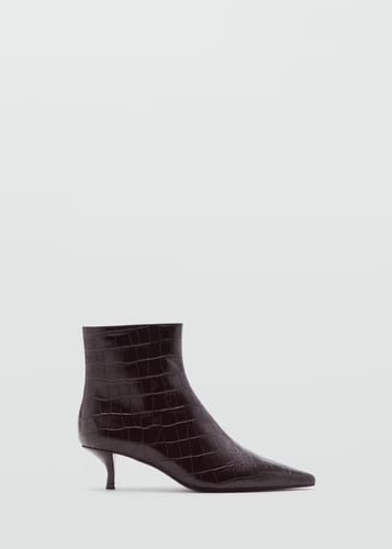 Leather ankle boots with block heel